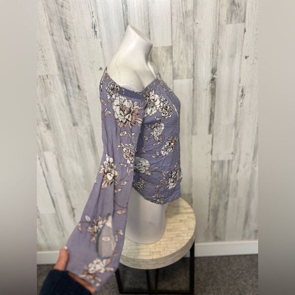 Floral blouse - Picture 3 of 6